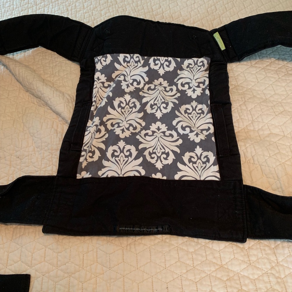 Infantino Sash Wrap carrier